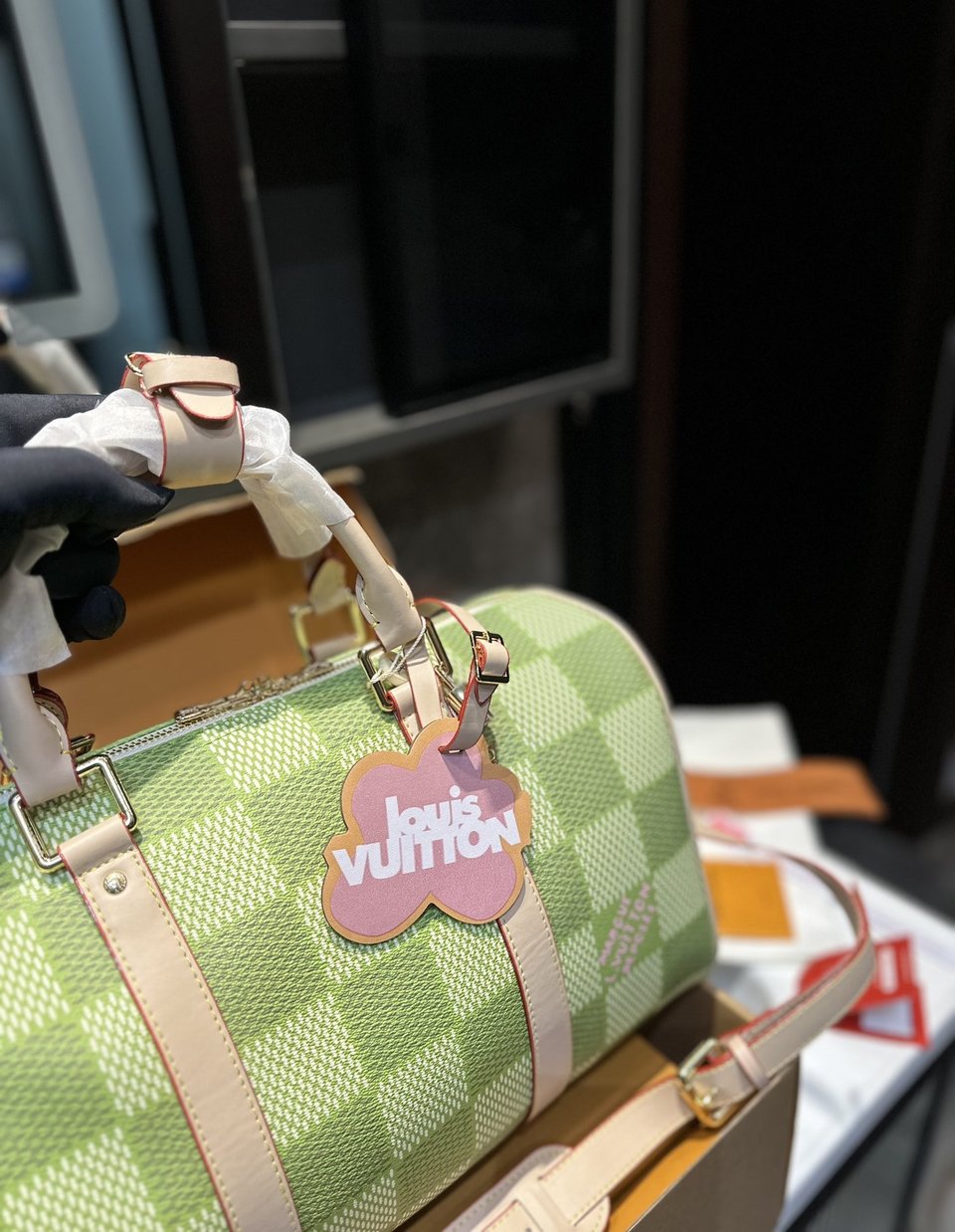 Louis Vuitton Keepall Bandouli Re Damier Canvas Green 35Cm N40671 view 7