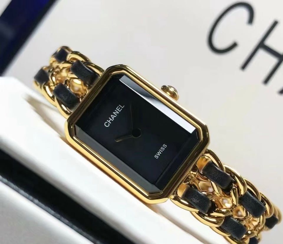 Chanel Premiere Edition Originale Watch 26.1 – 20mm Black Dial view 11