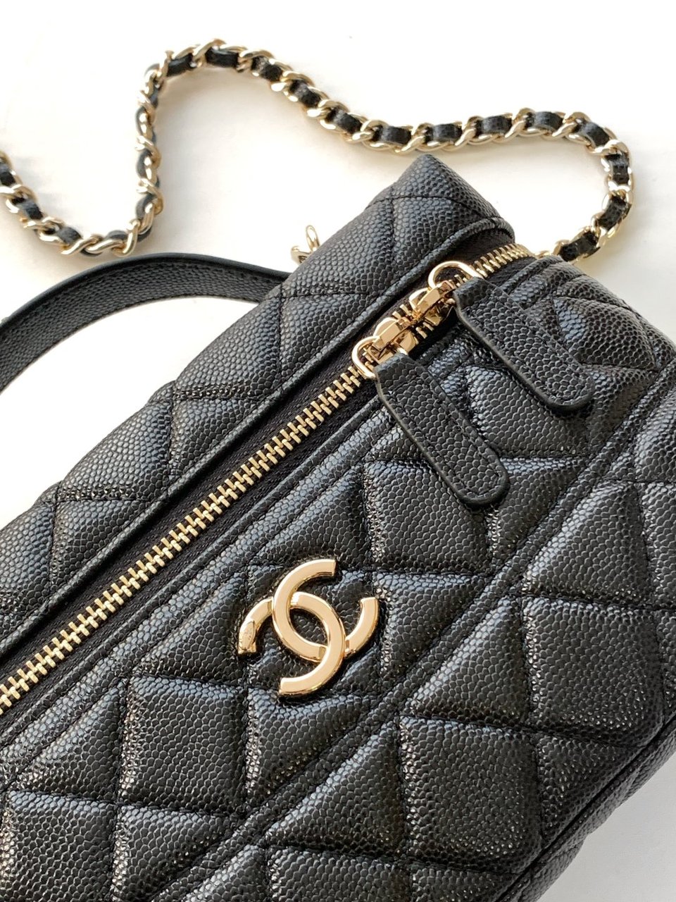 Chanel 25C Vanity Case Black 20cm view 12