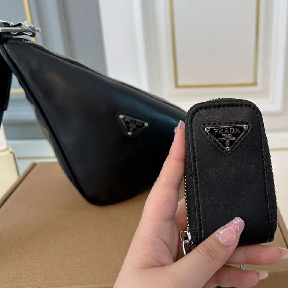 Prada Triangle Shoulder Bag Black 27Cm view 4
