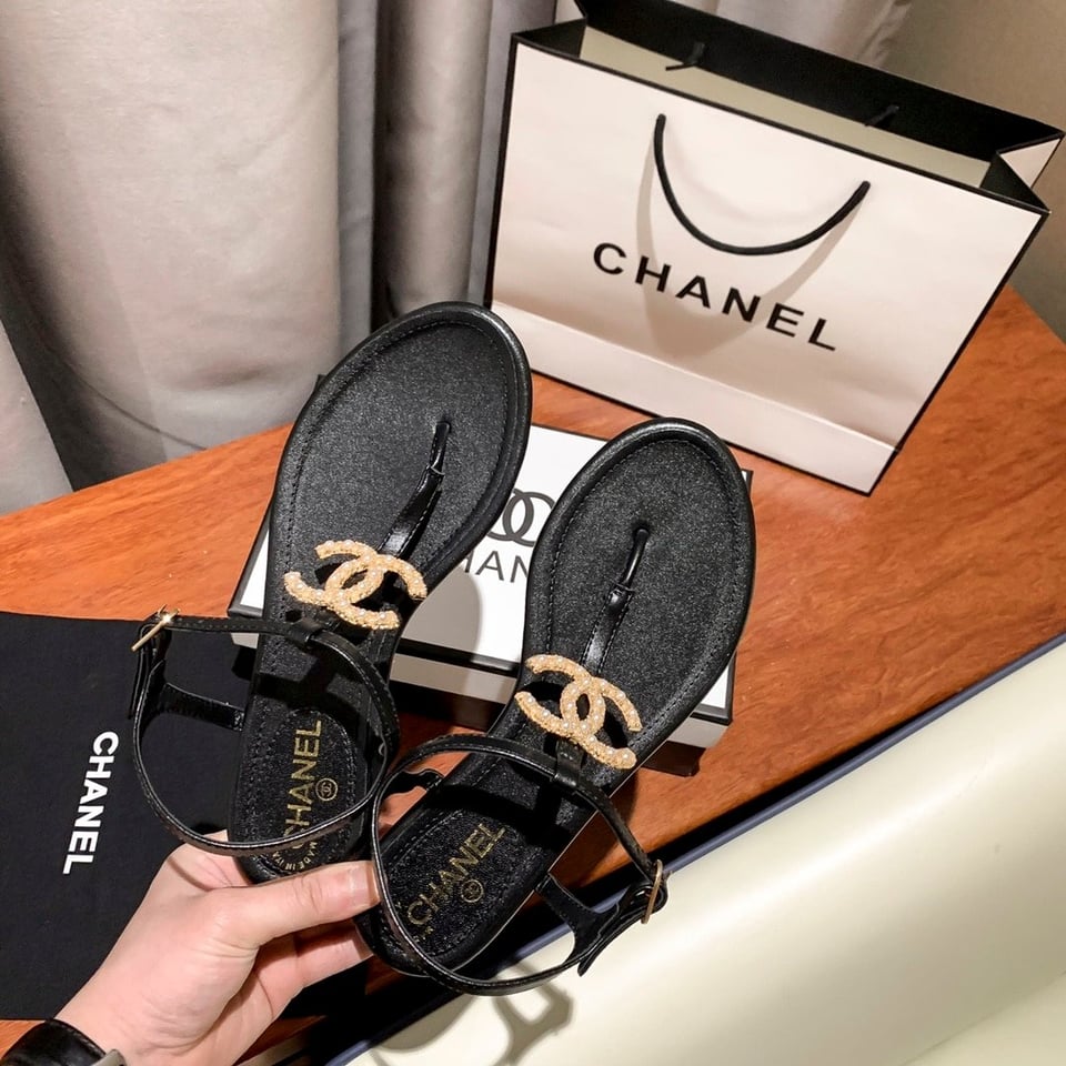 Chanel Gold Pearl Cc Logo Thong Sandals Black view 3