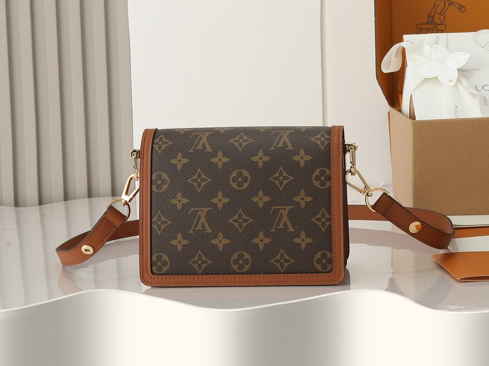 Louis Vuitton Mini Dauphine Other Monogram Canvas Women 20Cm M45959 view 7