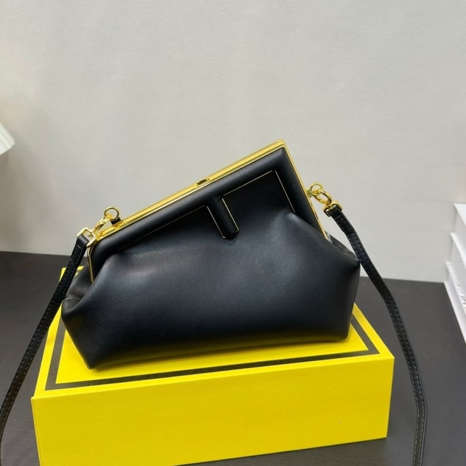 Fendi First Small Nappa Leather Bag Black 23Cm 8Bp129Abvef0Kur view 3