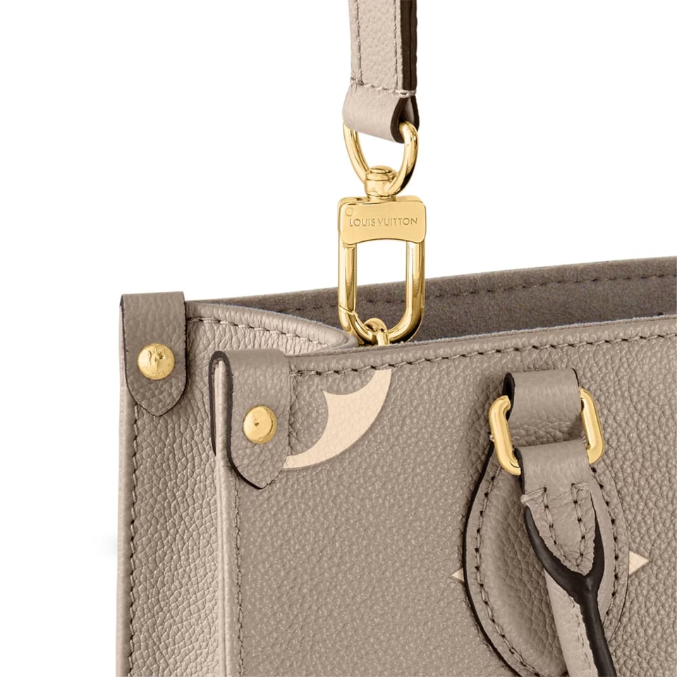 Louis Vuitton LV OnTheGo East West M46653 Beige 25cm view 5