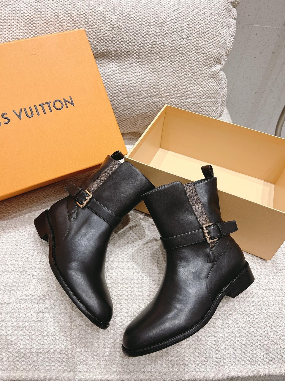 Louis Vuitton Bootsy Ankle Boot Black view 8