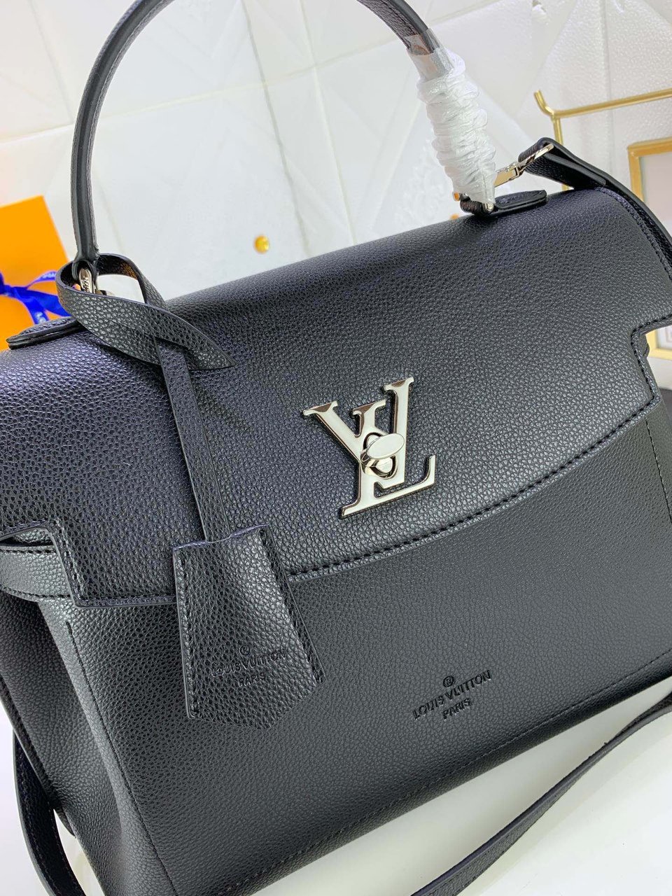 Louis Vuitton Lockme Ever Black 46Cm M51395 view 11