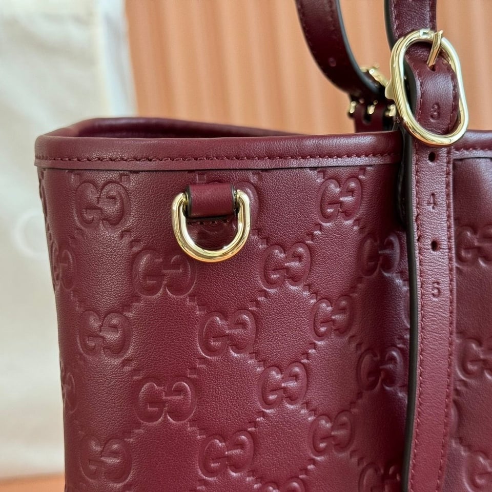 Gucci Rosso Ancora GG Embossed Leather Tote Bag 38cm/15in view 11