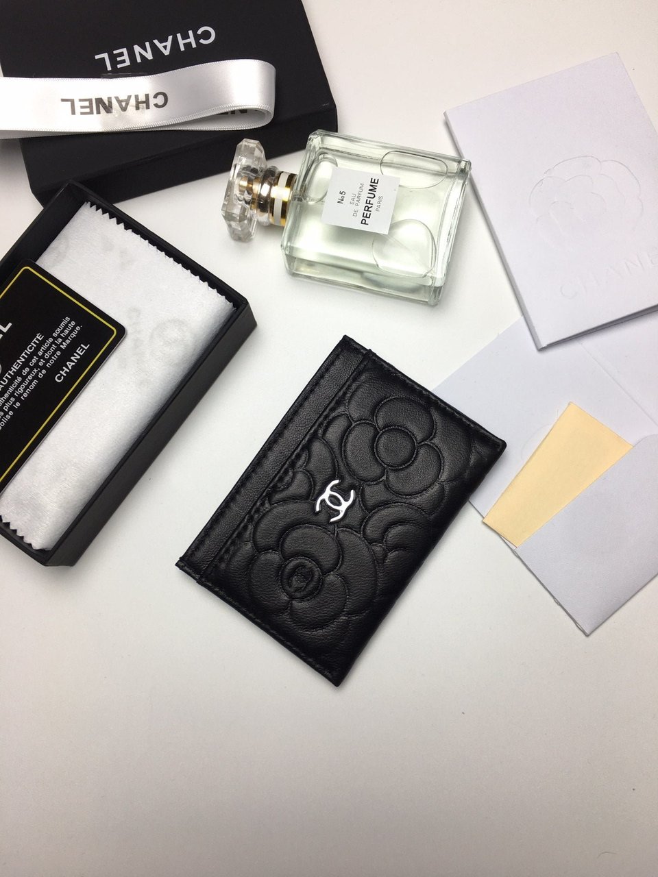 Chanel Floral Card Holder 11.2 Black Calfskin Silver Icon view 6