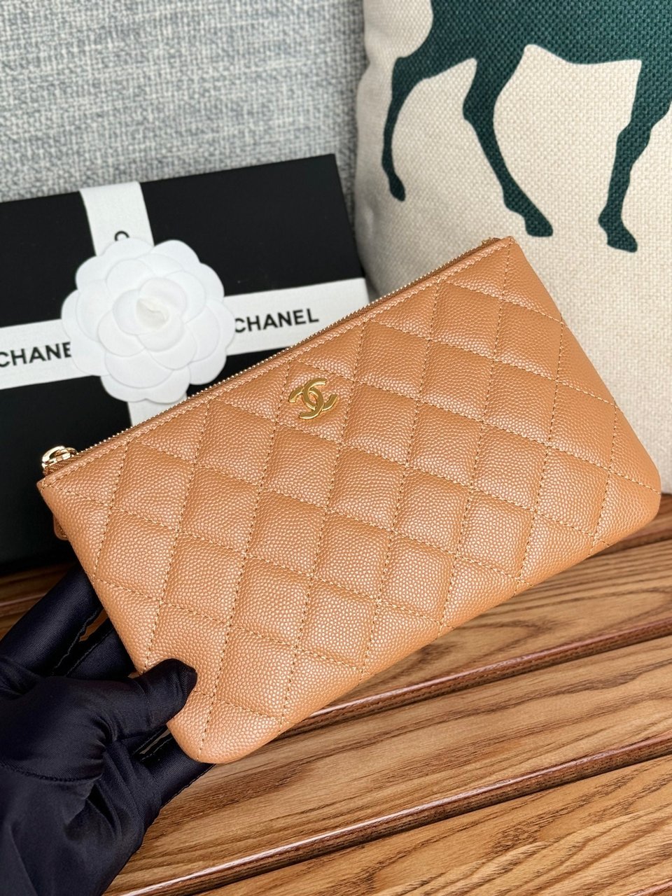 Chanel Zipped Wallet 20Cm Brown Quilted Caviar Gold Hardware view 9
