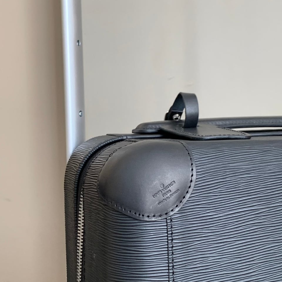 Louis Vuitton Horizon 55cm Epi Suitcase Black M23235 Unisex view 14