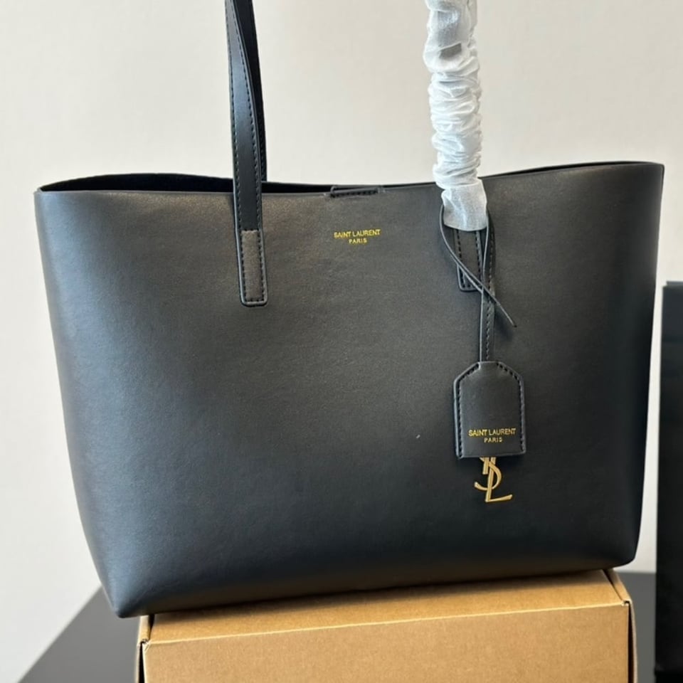 Saint Laurent Shopping Leather Black 37Cm view 4