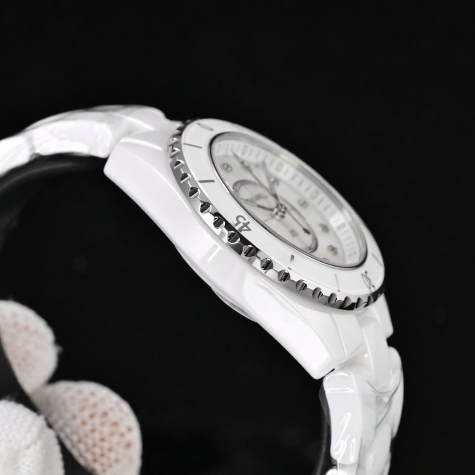 [Super Clone] Chanel J12 Watch Calibre 12.2 – 33mm White Dial view 4