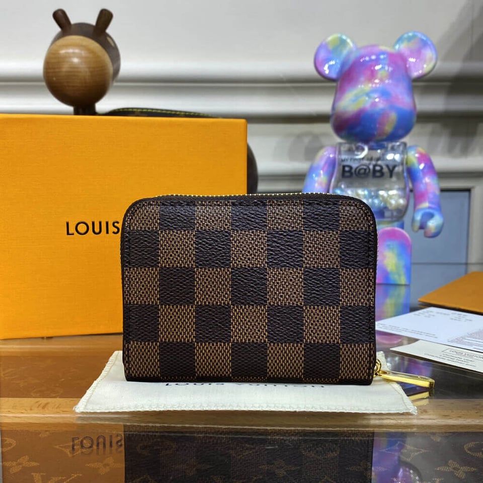 Louis Vuitton Christmas Animation 2022 Zippy Coin Purse Pink view 4