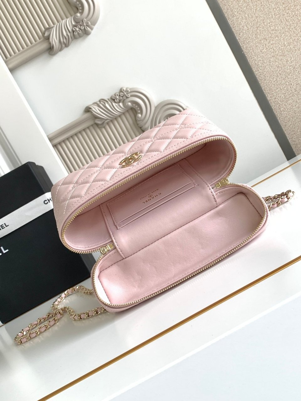 Chanel 25C Vanity Case Pink 20cm view 7