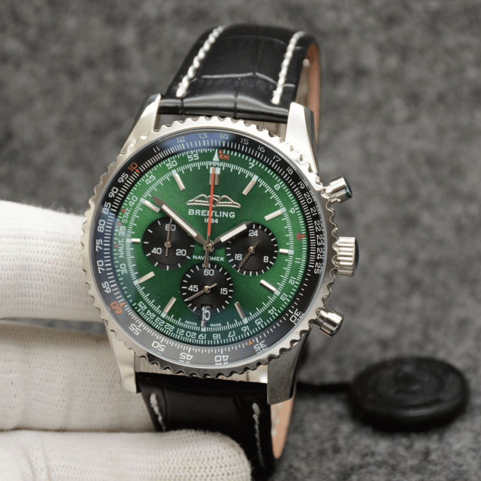 Breitling Navitimer B01 Chronograph Green Dial 46mm view 3