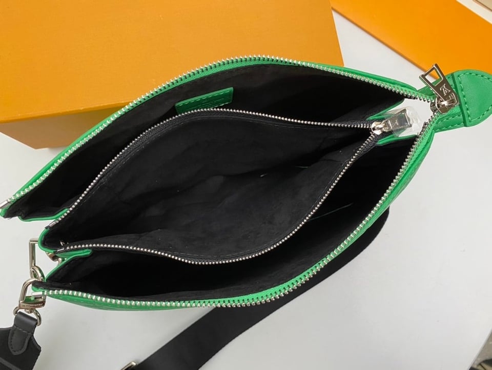 Louis Vuitton Coussin Motion Green 26Cm view 6