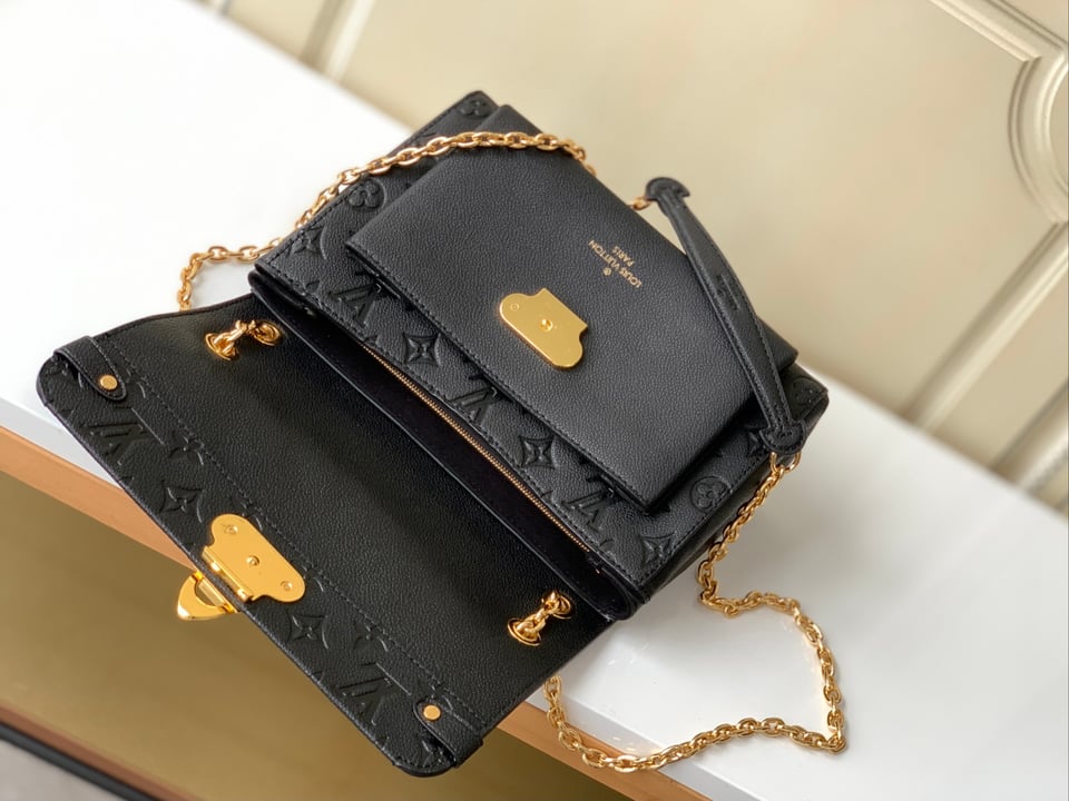 Louis Vuitton Vavin Pm 25Cm Black M44151 view 8