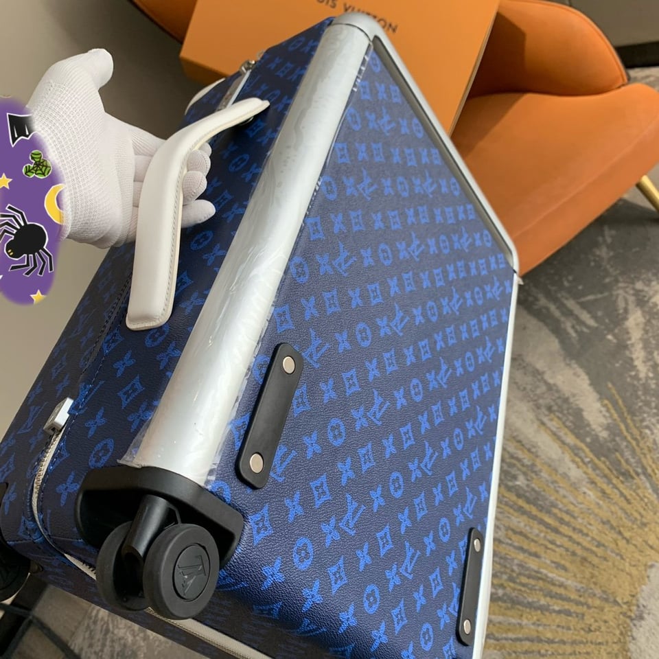 Louis Vuitton Horizon 55cm Monogram Blue in Coated Canvas M45880 view 10
