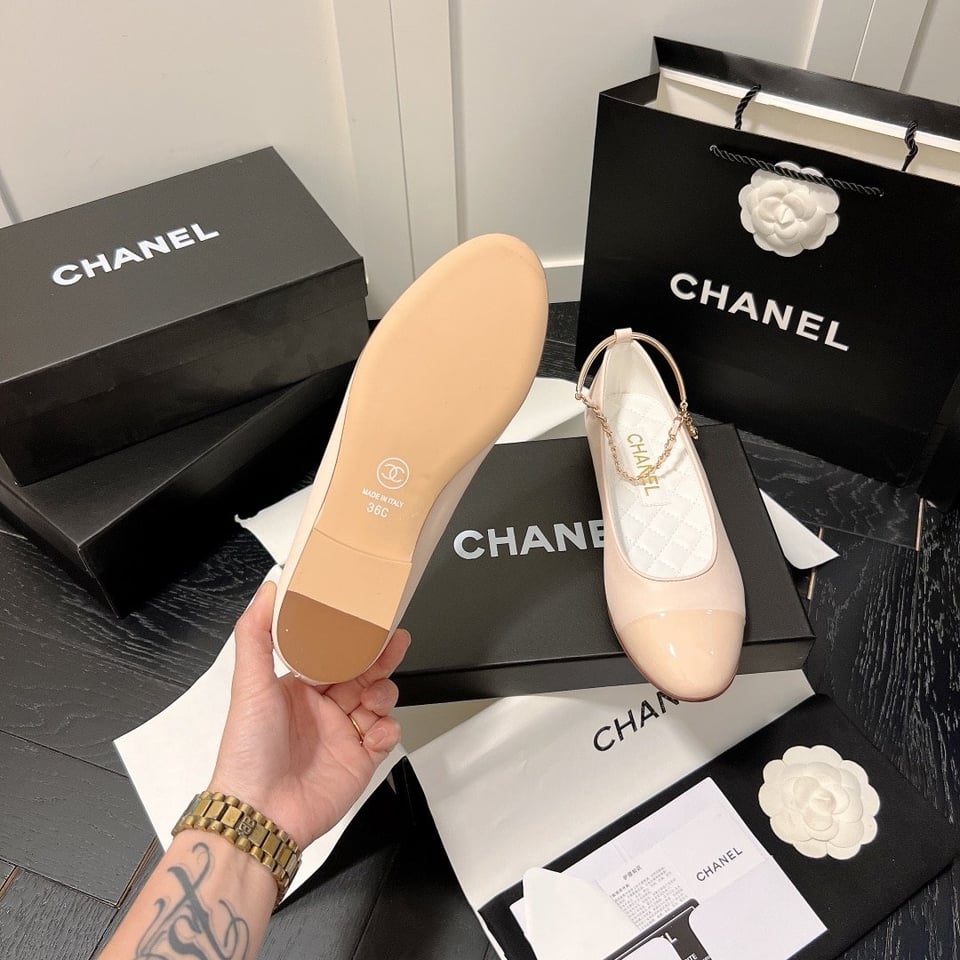 Chanel Interlocking Cc Logo Ballet Flats Light Pink view 3