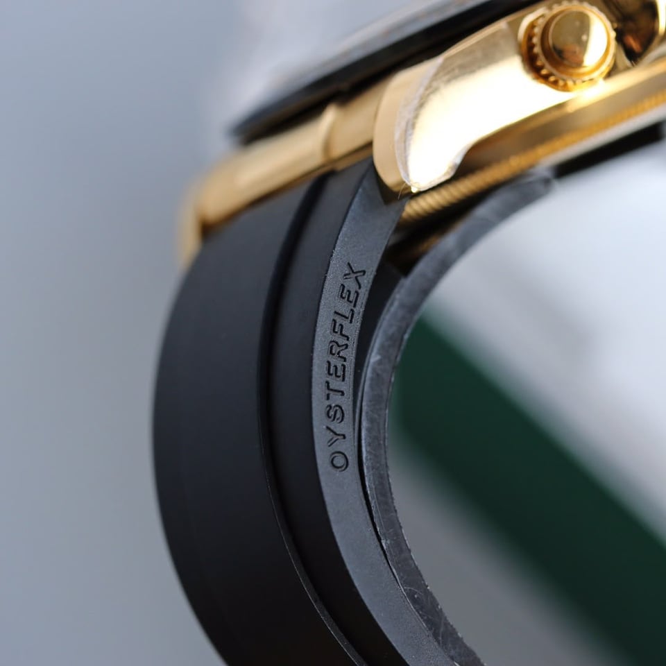 [Super Clone] Rolex Cosmograph Daytona Yellow Gold 40mm view 7