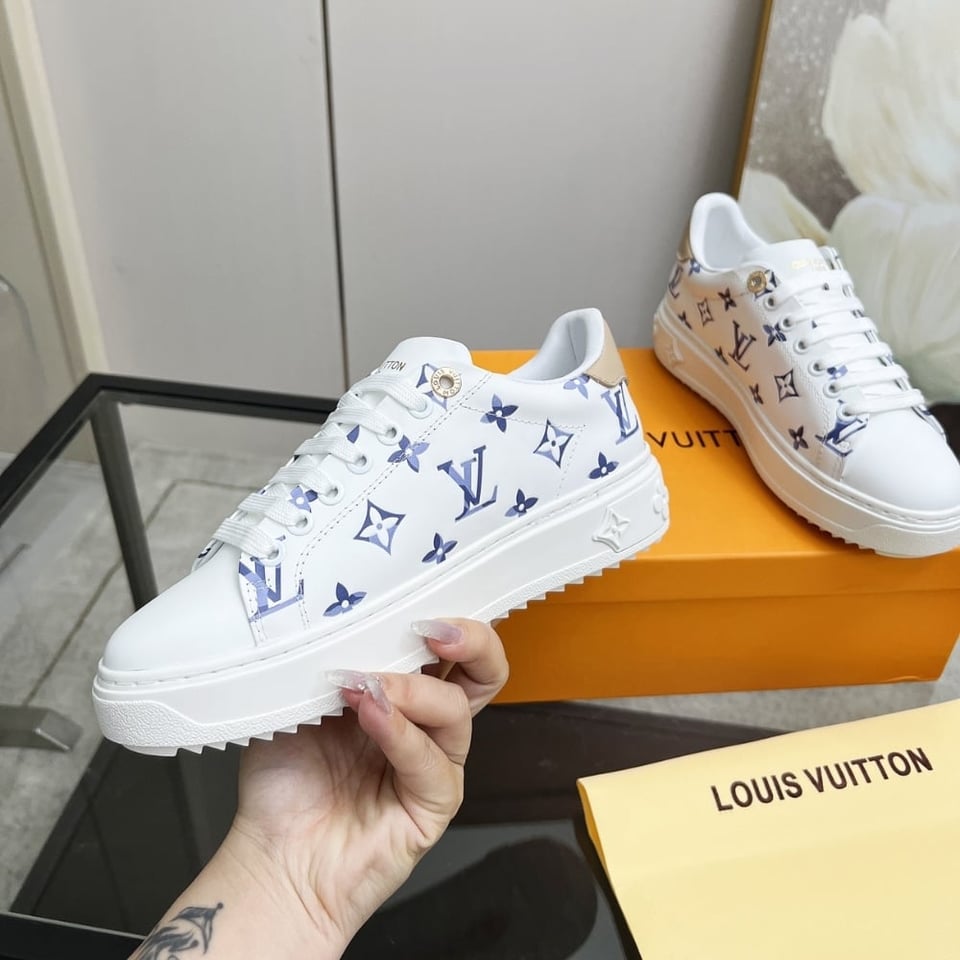 Louis Vuitton Time Out Sneaker Blue 1Ahoof view 7