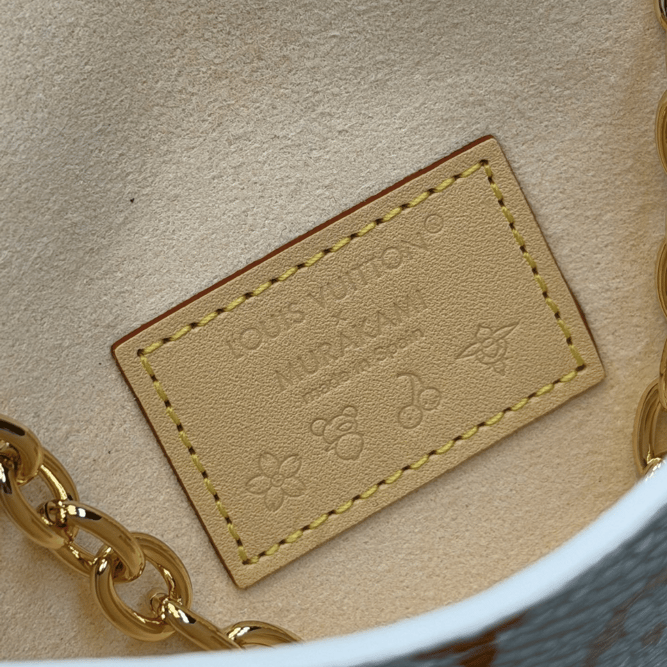 Louis Vuitton LV x TM Pouch Metis M4625Z 13.5cm/5.3in view 12