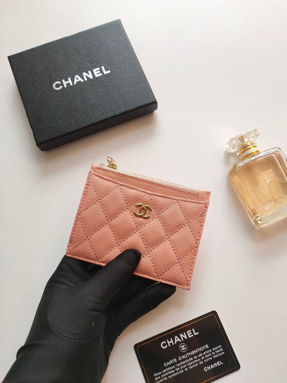 Chanel Zipped Card Holder 11.5 Peach Grained Calfskin Gold Icon view 3