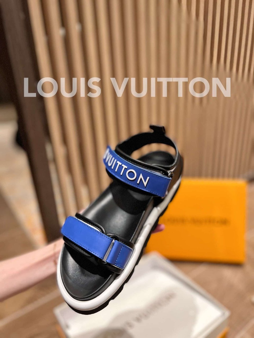 Louis Vuitton Pool Pillow Comfort Sandals Blue 1A9Ocu view 10