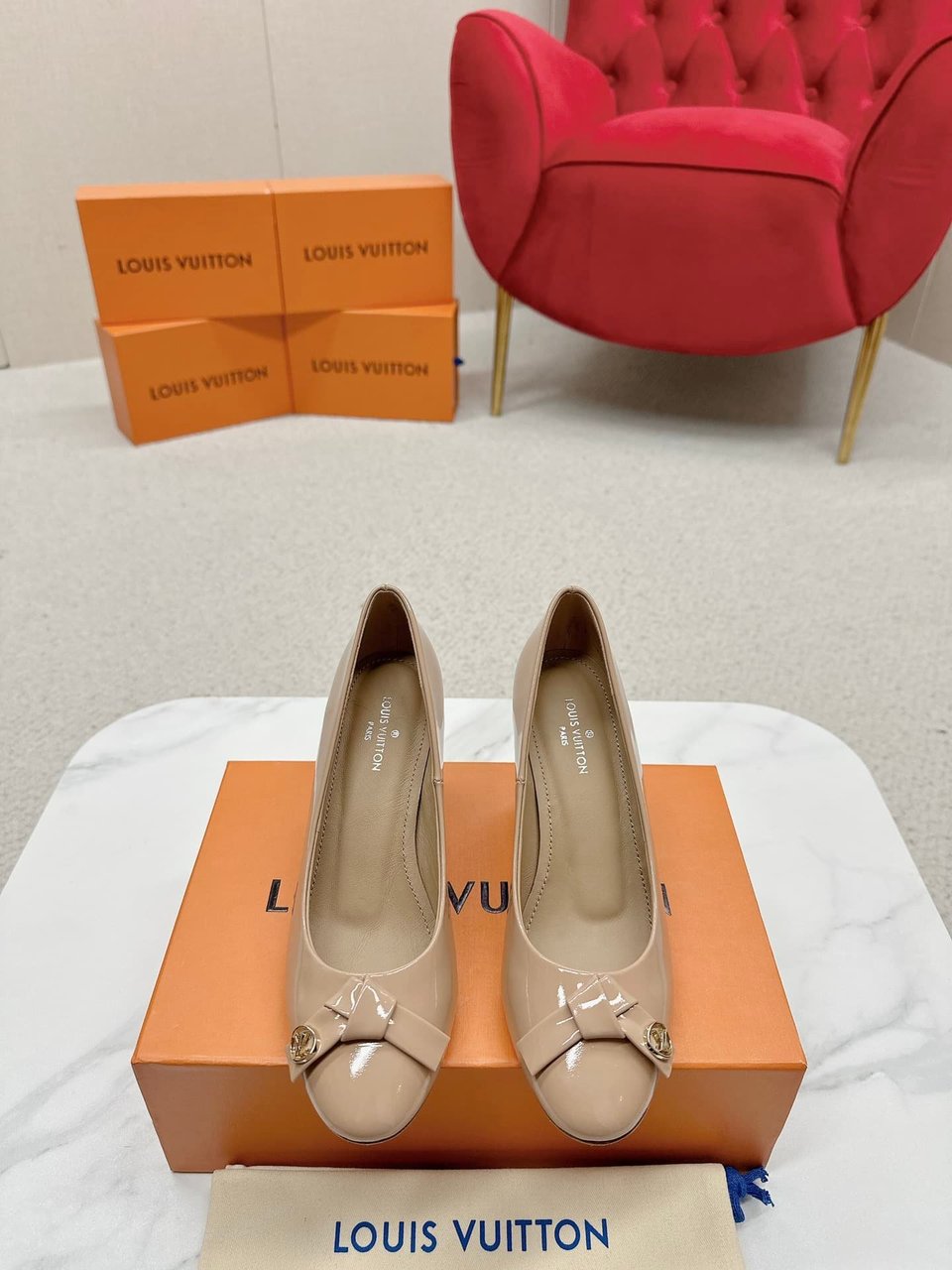 Louis Vuitton Fiancee Pumps Beige view 5