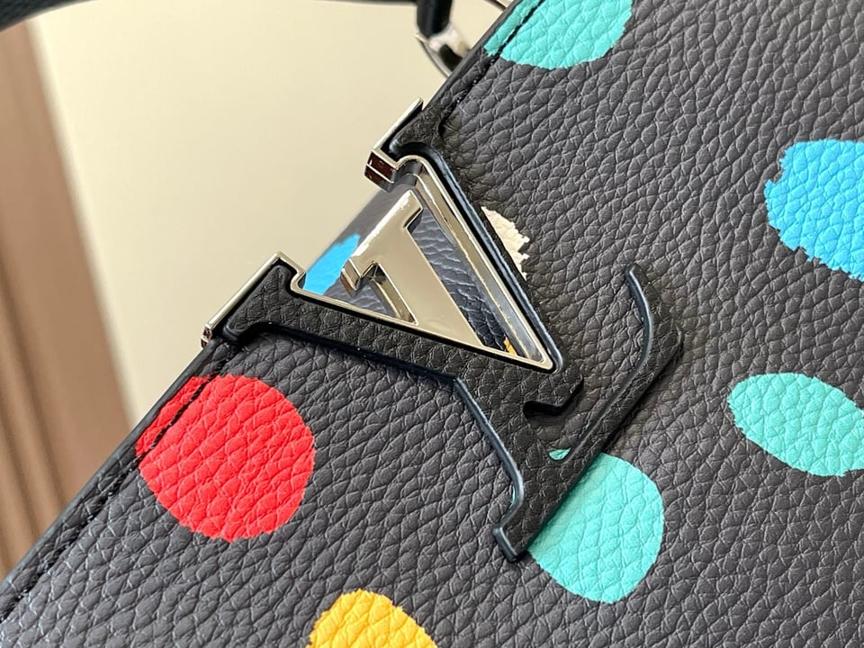 Louis Vuitton X Yayoi Kusama Capucines Black 27Cm M21663 view 7