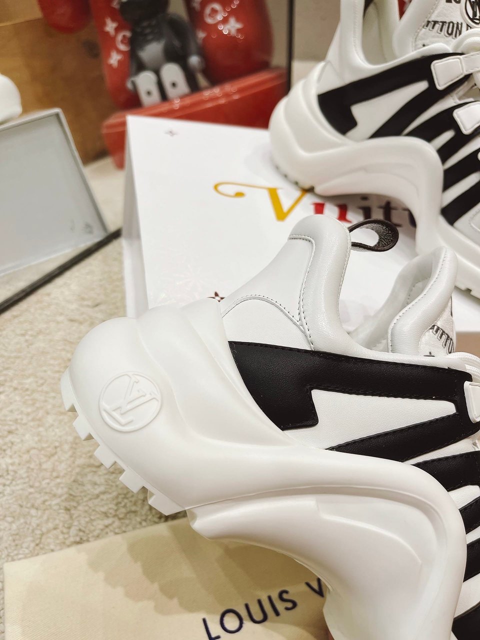 Louis Vuitton Tenis Archlight Sneakers 1A9D3Y view 8
