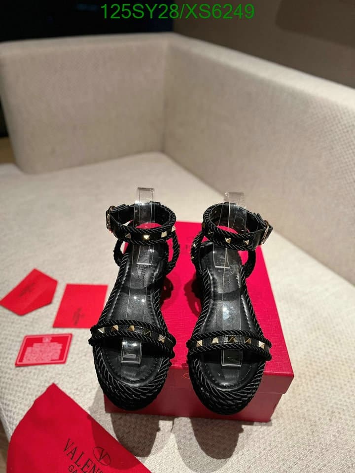 Valentino Rockstud Flatform Sandal In Calfskin 2W2S0Gi3Bae0No view 9