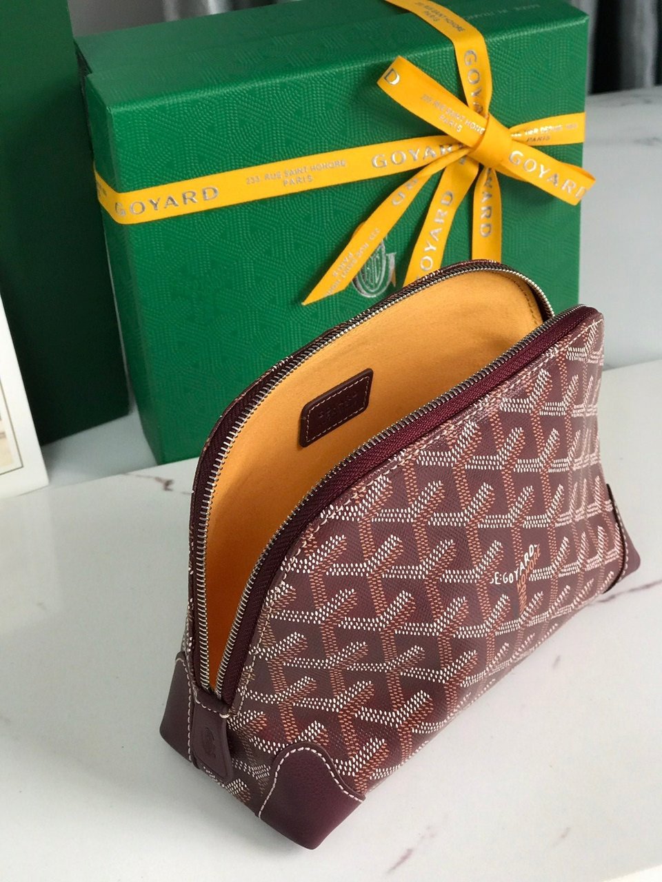 Goyard Vendôme Cosmetic Pouch 17 Cm Wine Red Goyardine Canvas And Calfskin Trim view 4