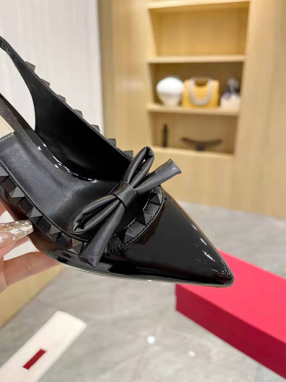 Valentino Rockstud Bow Slingback Pump In Patent Leather With Matching Studs Black 4W2S0Ib8Ixh 0No view 4