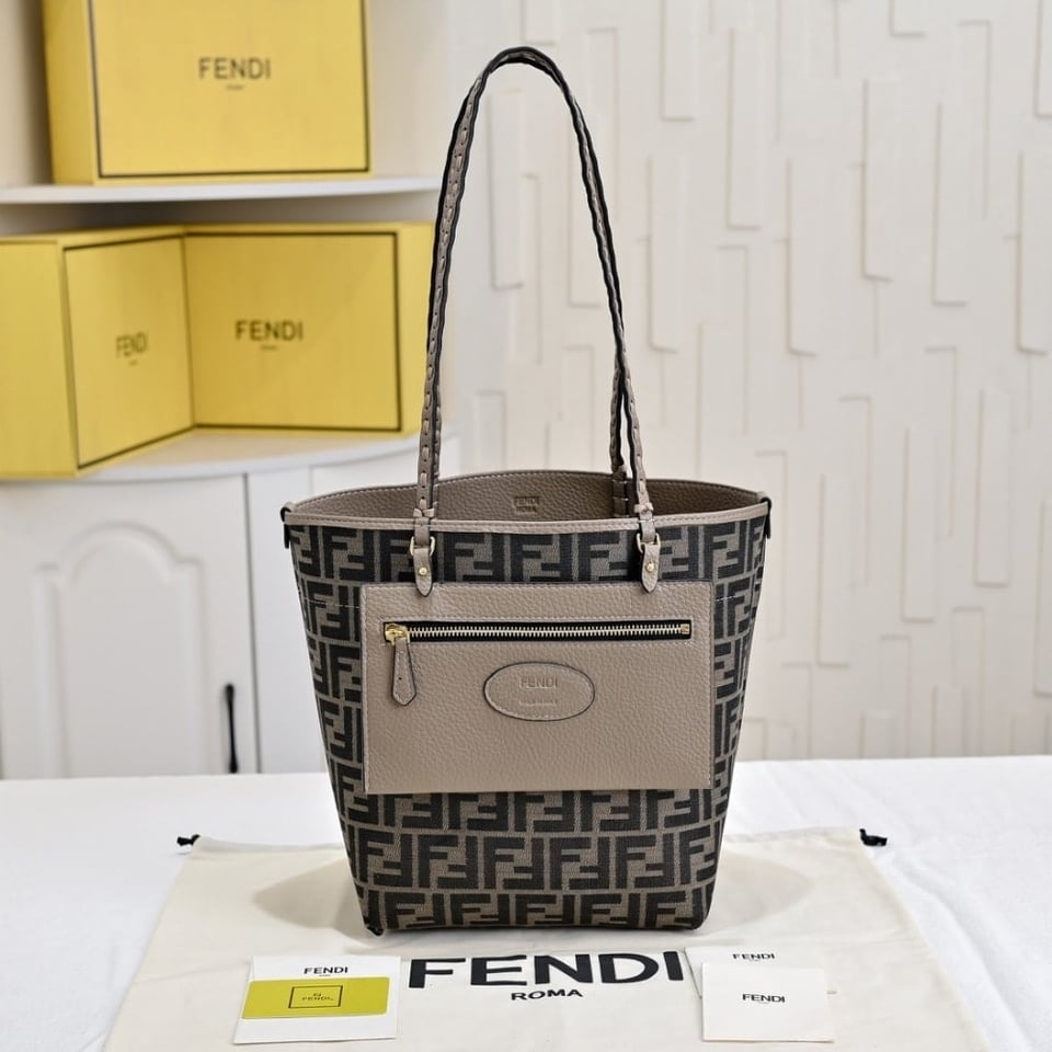 Fendi Medium Roll Gray 36Cm view 4
