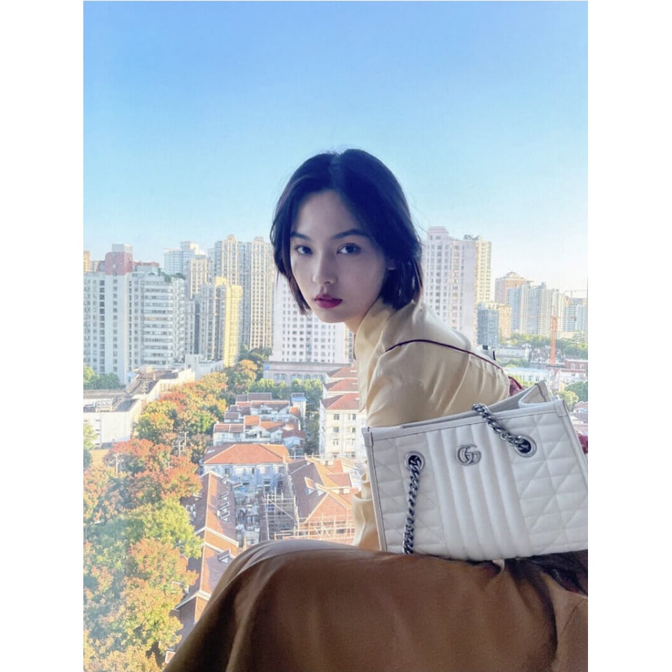 Gucci GG Marmont Small Tote Bag White view 4