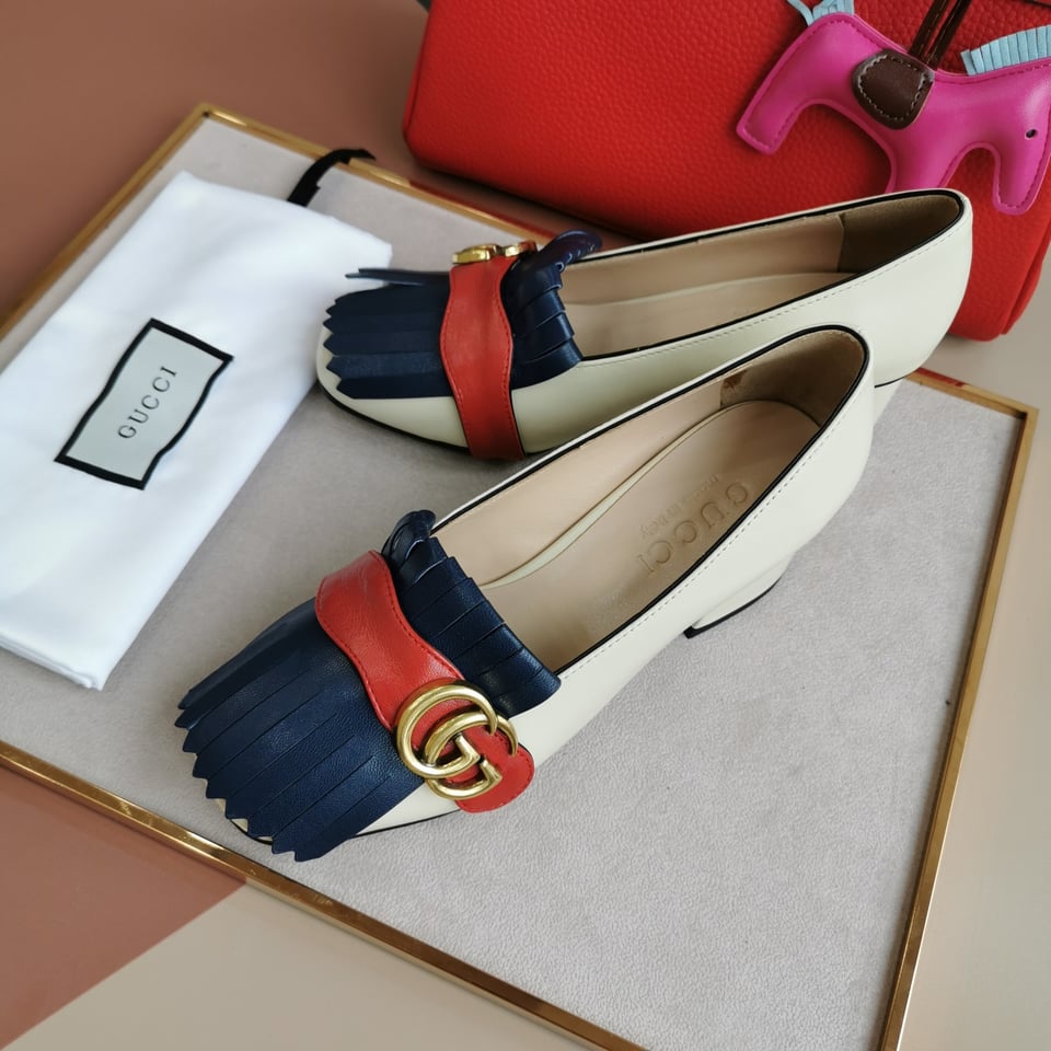 Gucci Wmns White And Blue Leather Mid-Heel Pump view 3