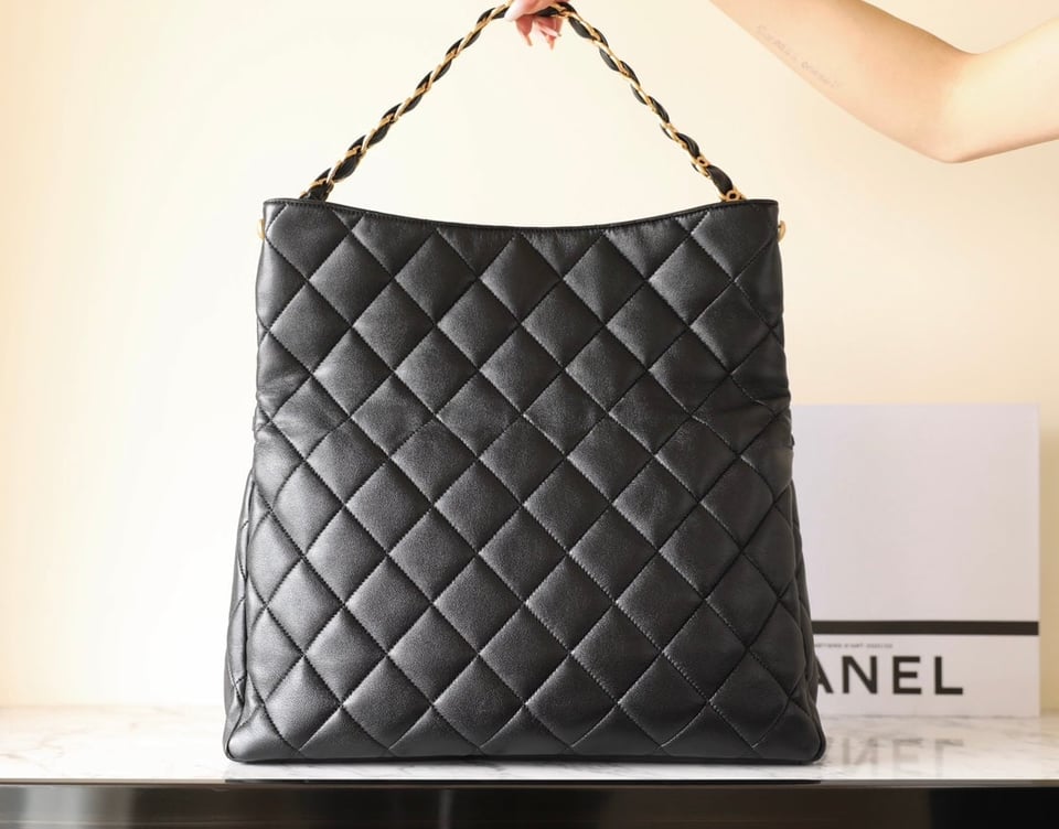 Chanel 24P Hobo Bag 36Cm Black Lambskin Gold Hardware view 6