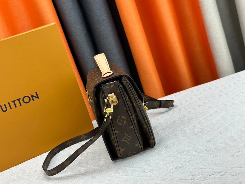 Louis Vuitton Pochette M Tis Monogram Coated Canvas 25Cm M47203 view 5