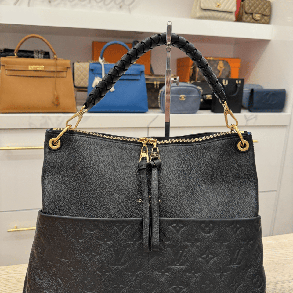 Louis Vuitton Empreinte Maida Hobo Black 32Cm M45522 view 8