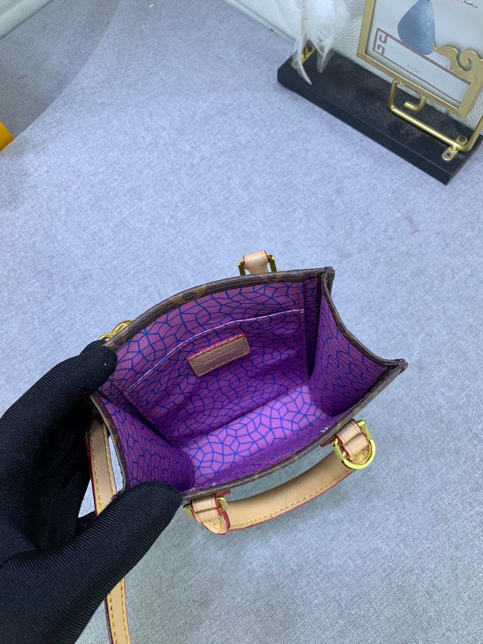 Louis Vuitton X Yk Petit Sac Plat Monogram 17Cm M82112 view 6