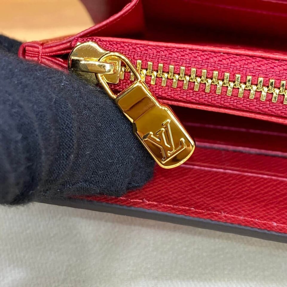 Louis Vuitton x Yayoi Kusama Sarah Wallet view 9