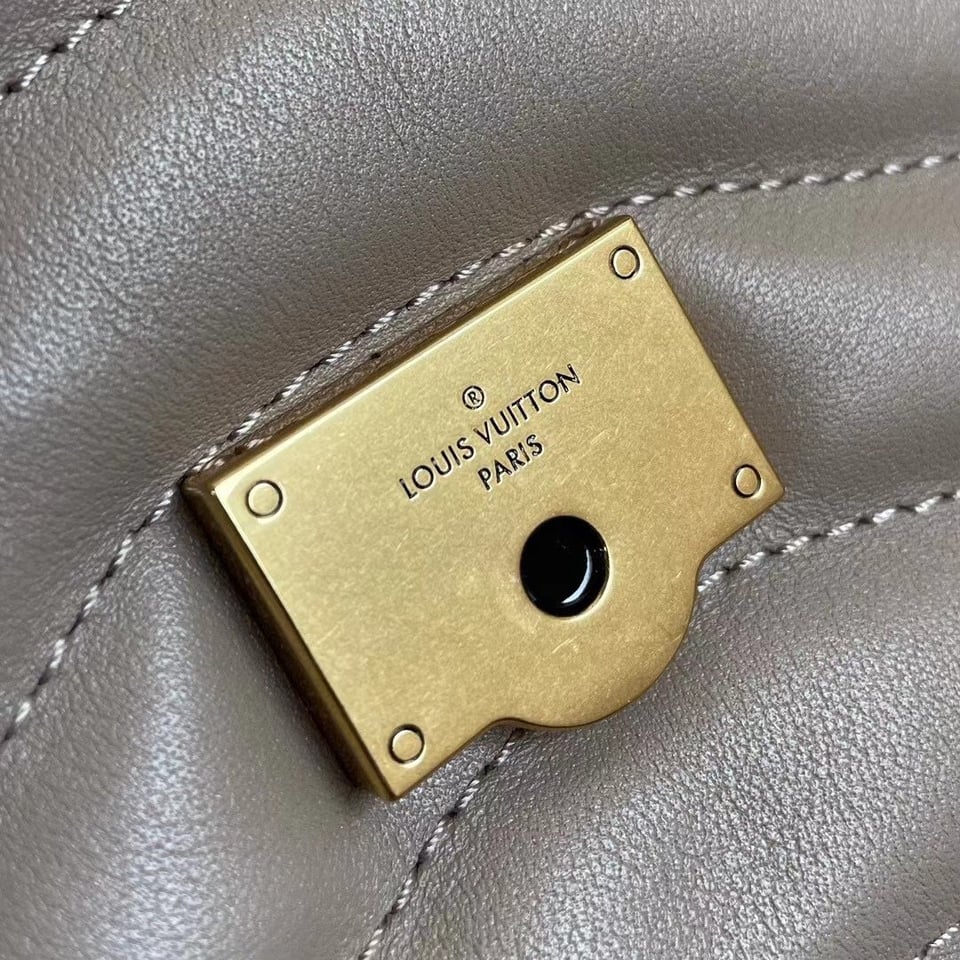 Louis Vuitton New Wave Chain 24Cm Dark Taupe M58550 view 7