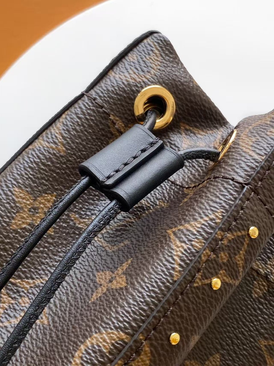 Louis Vuitton Nano Noé Trunk Bag Monogram Canvas Material 15cm M29323 view 5