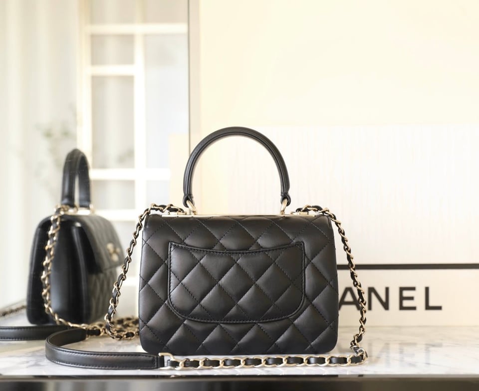 Chanel Trendy 20Cm Black Lambskin Gold Hardware view 7