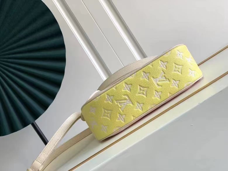 Louis Vuitton Bagatelle 22Cm Pink view 8