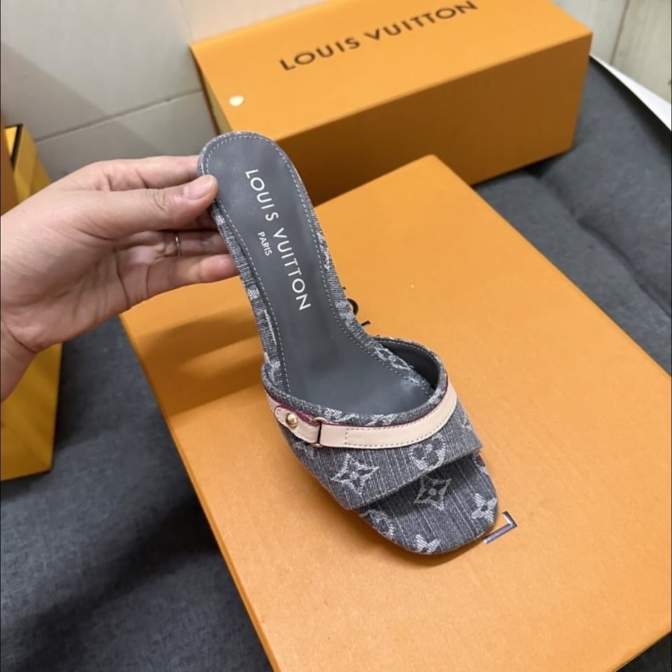 Louis Vuitton 6Am Mule Gray 1Adigt view 4