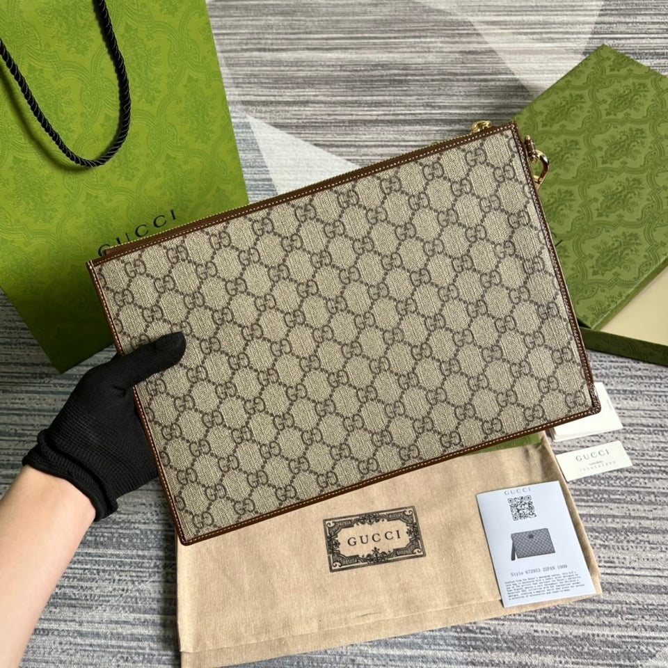 Gucci GG Wool Pouch With Interlocking G Brown 12in/31cm For Men view 8