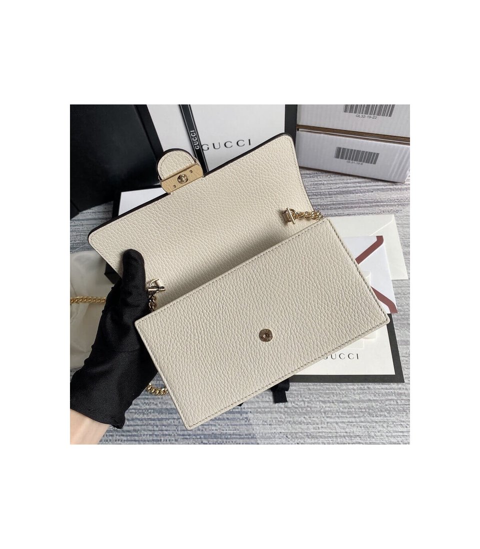 Gucci GG Interlocking Wallet On Chain White view 6
