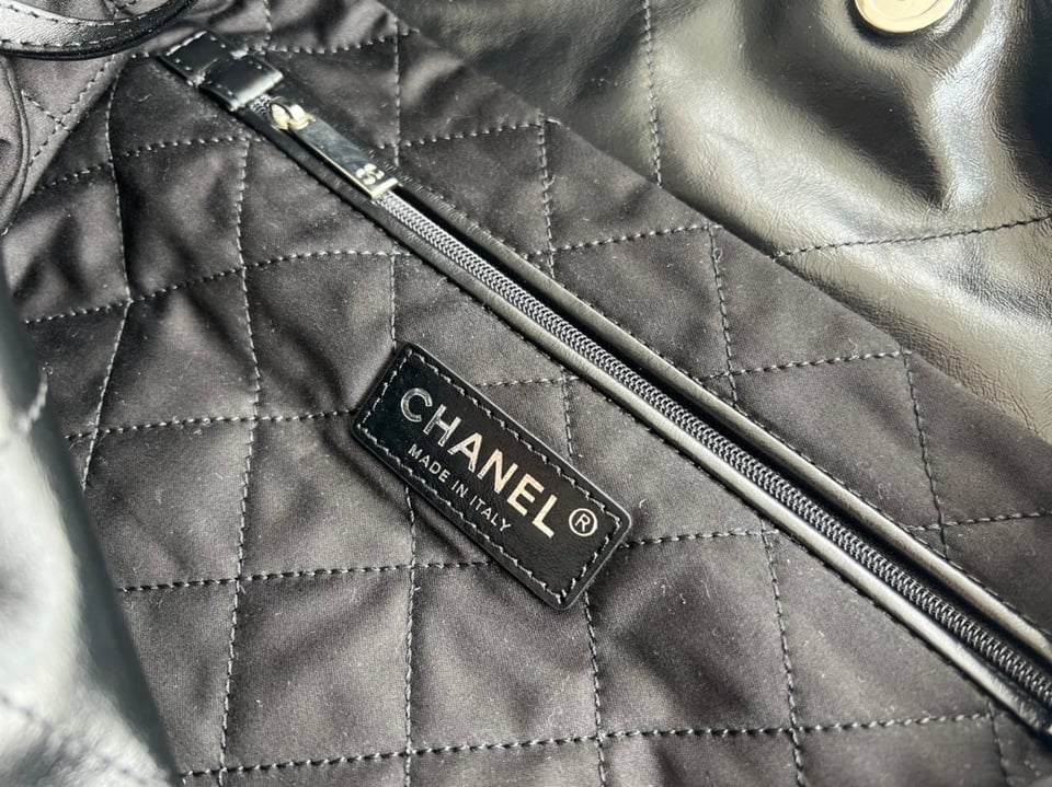 Chanel Hobo Bag 22 Black Lambskin Silver Hardware view 7